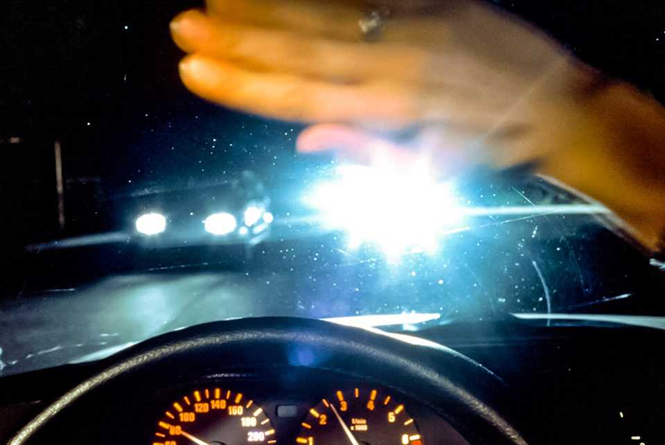 Как улучшить свет фар в автомобиле, не нарушая правил