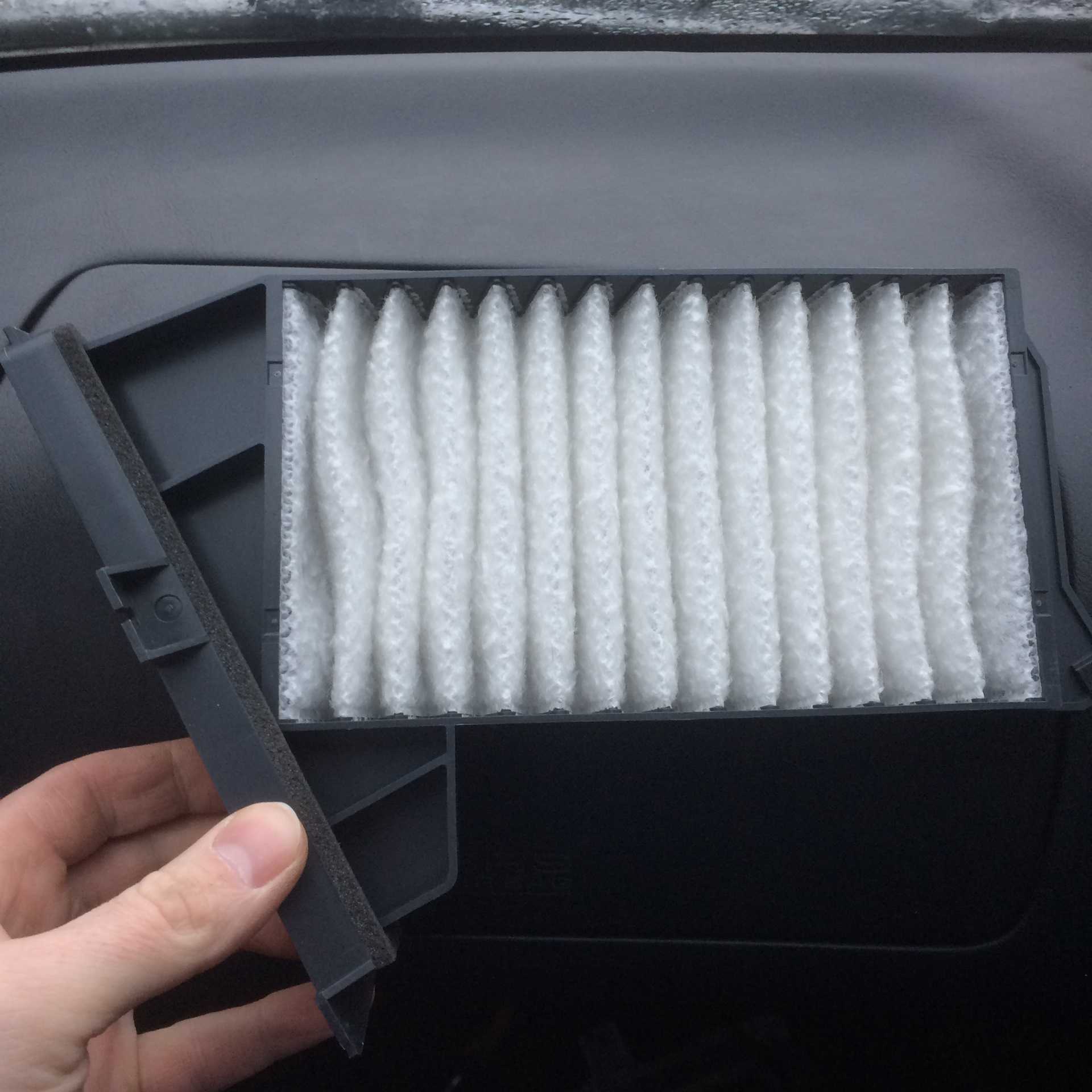 Сколько фильтров в автомобиле