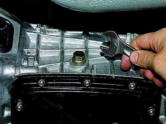 Самостоятельная замена топливного фильтра шевроле нива своими руками - сайт о знаменитом отечественном автомобиле гранта