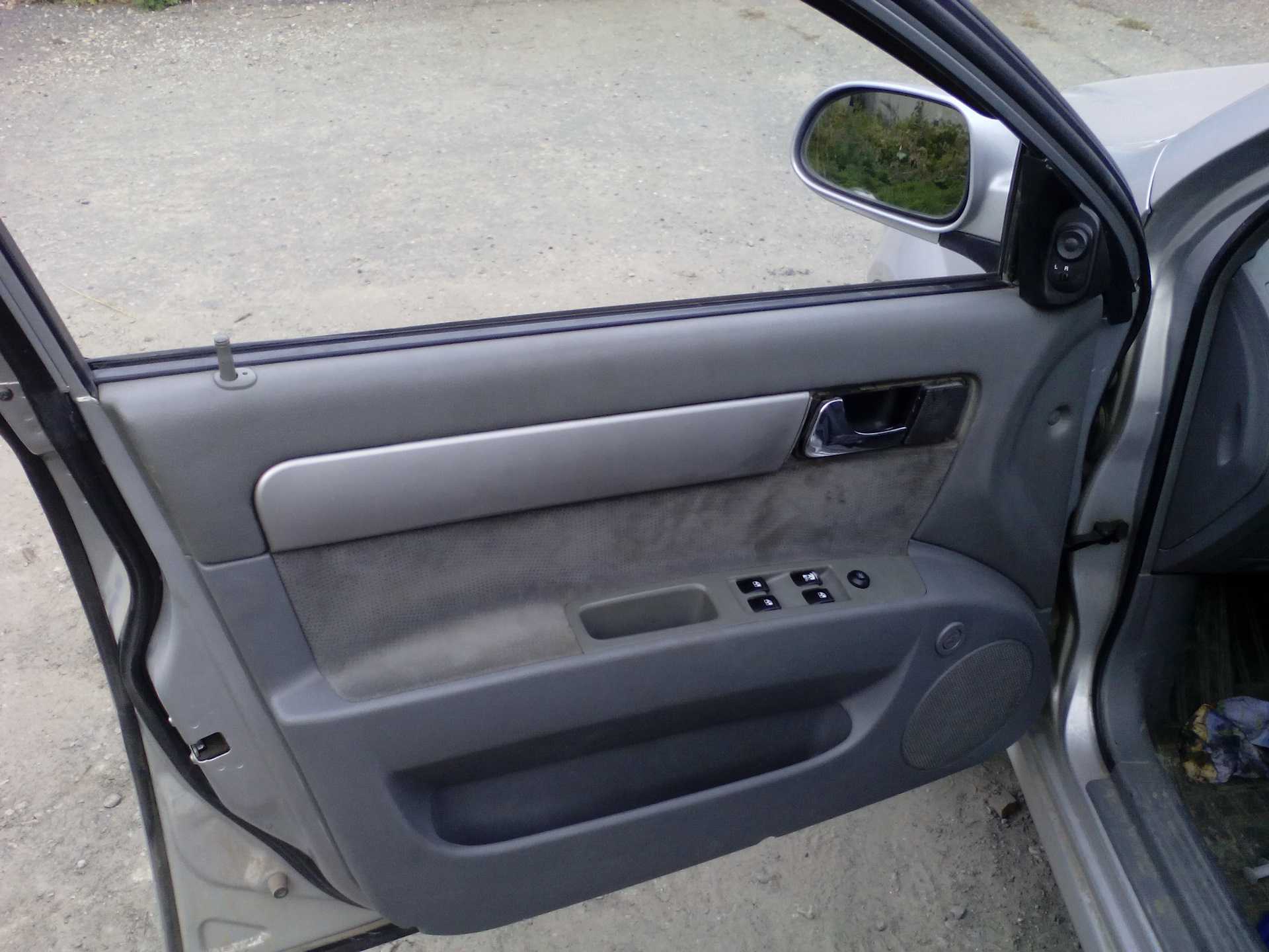 Дверь передняя лачетти хэтчбек. Chevrolet Lacetti хэтчбек карты дверей. Chevrolet Lacetti седан обшивки. Chevrolet Lacetti обшивка дверей. Chevrolet Lacetti 2008 седан дверь.