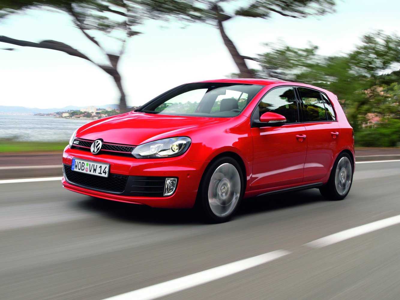 Volkswagen показал новый golf универсал - журнал движок.