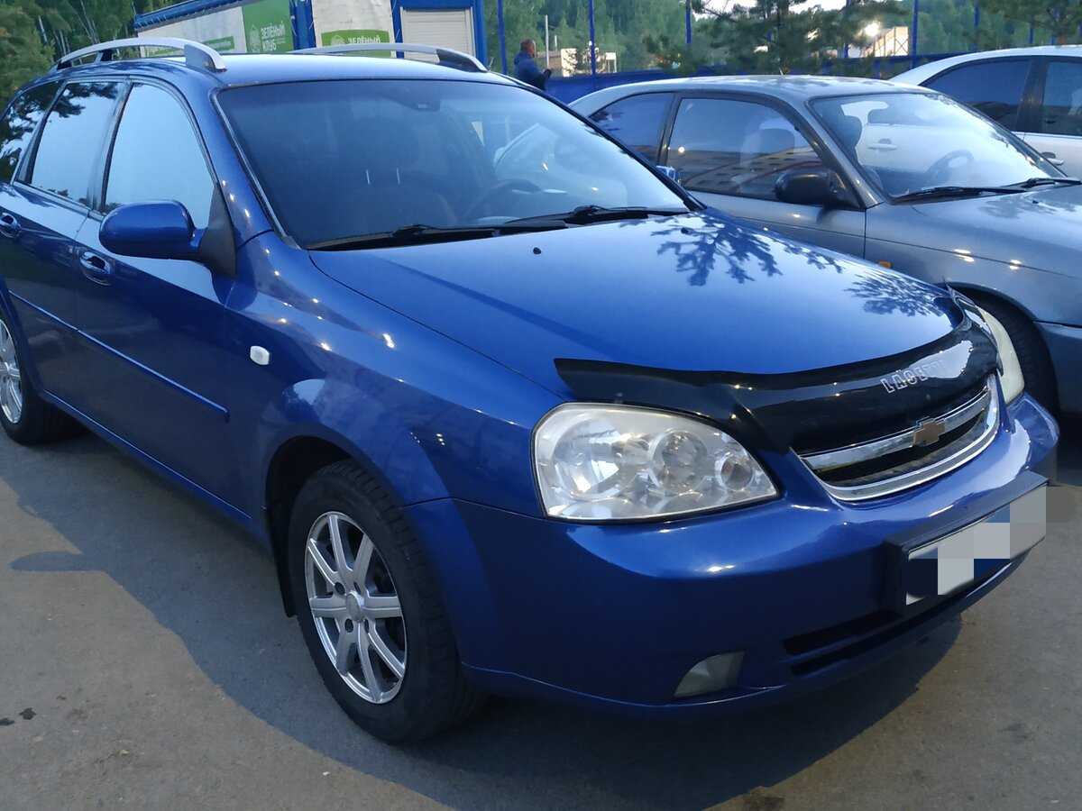 Chevrolet Lacetti универсал синий. Шевроле Лачетти хэтчбек 1.4 синяя. Лачетти 2004-2013. Шевроле Лачетти универсал машина синяя.